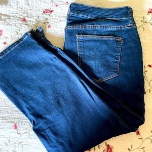 Denim Capris. Crown and Ivy. Size 14 W